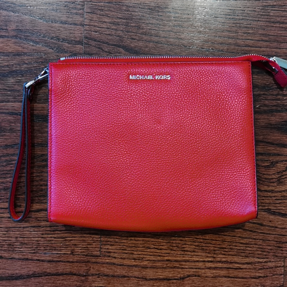 Michael Kors Wristlet.